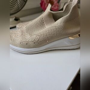 Almost New Slip On Tan Sparkly Wedge Knitted Shoes Stefania Italy Size 7